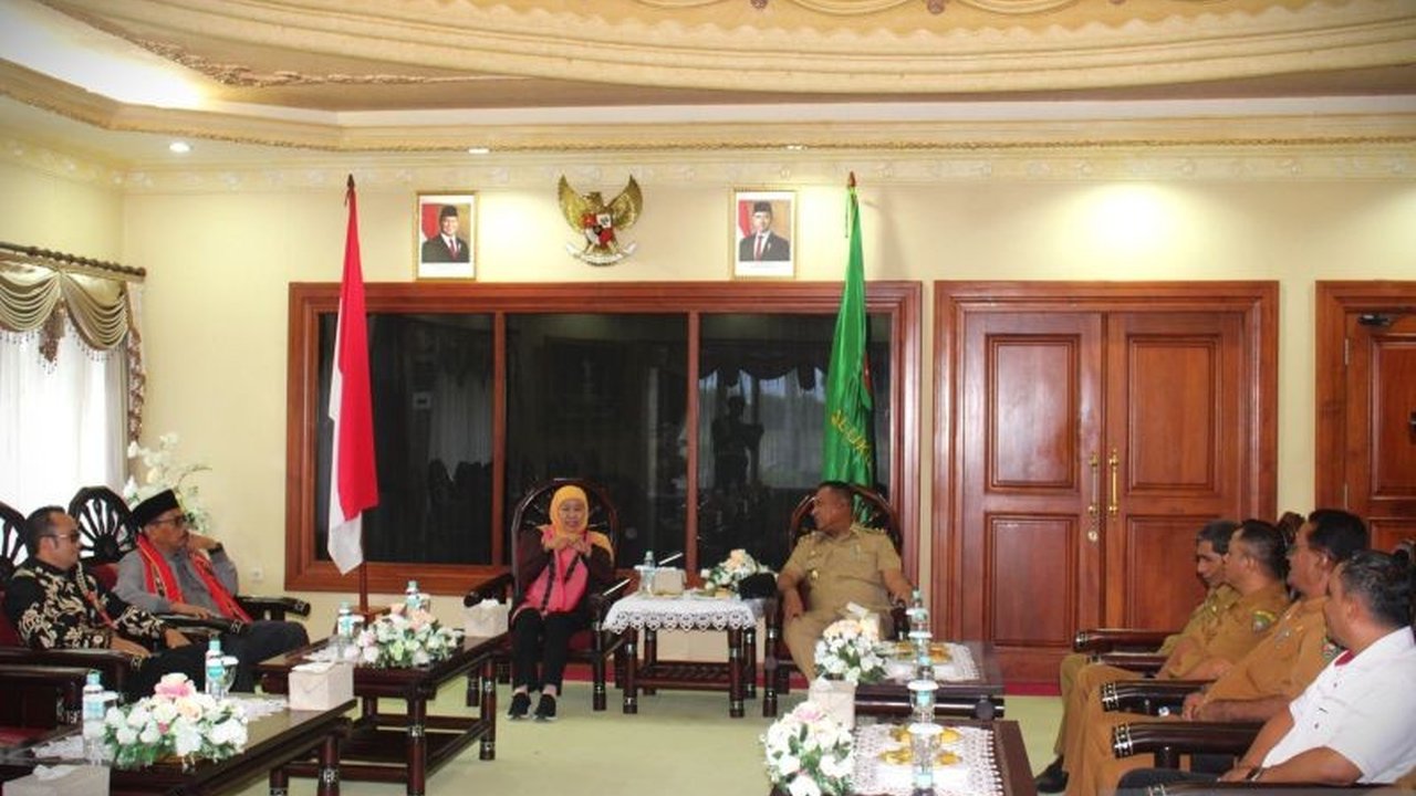 Pemprov Maluku dan Jatim jalin kerja sama perdagangan untuk tingkatkan perekonomian daerah, target transaksi tembus Rp500 miliar.