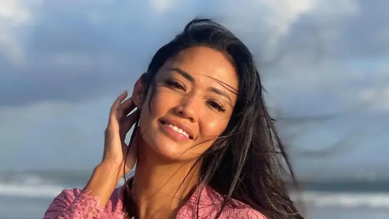 Shanty ultah ke-46. Tahun 2024 fase penting bagi Shanty. Ia kembali ke layar lebar lewat Perewangan dan merilis ulang 