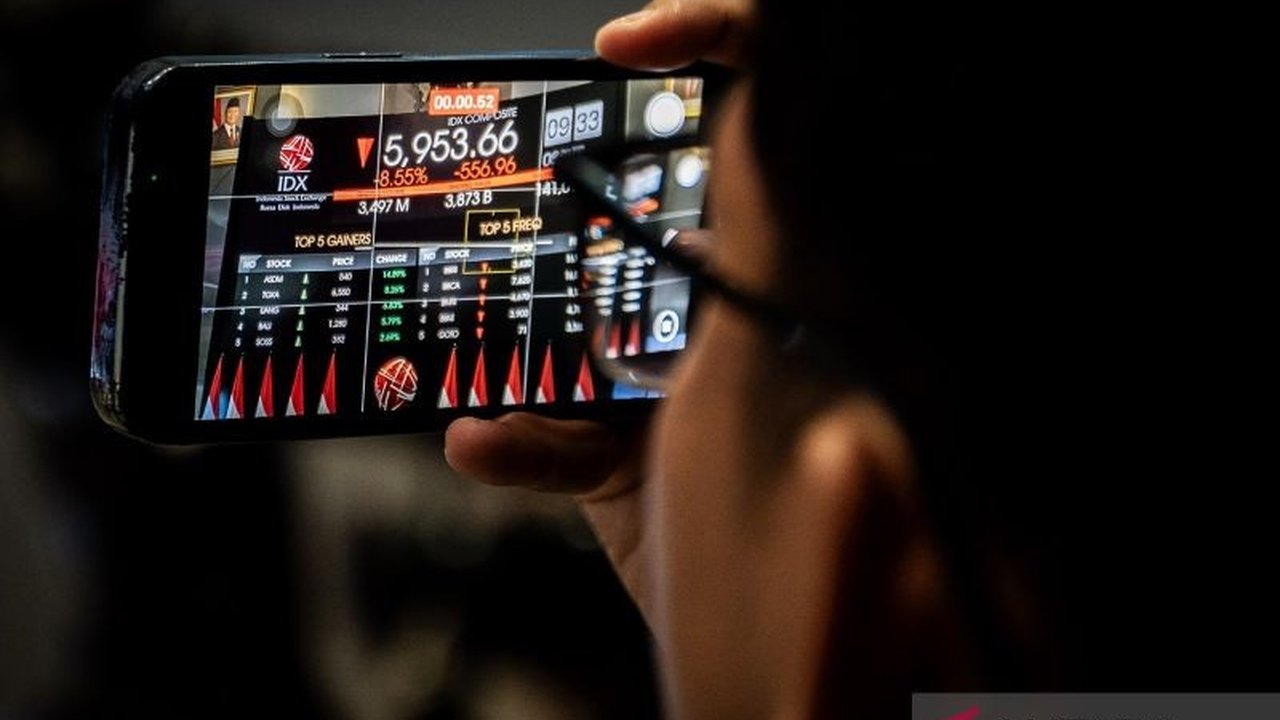 Kepala Ekonom Permata Bank dan Menko Airlangga optimistis pasar Indonesia tetap tangguh di tengah kenaikan tarif impor AS berkat fundamental ekonomi yang solid dan rendahnya eksposur terhadap AS.