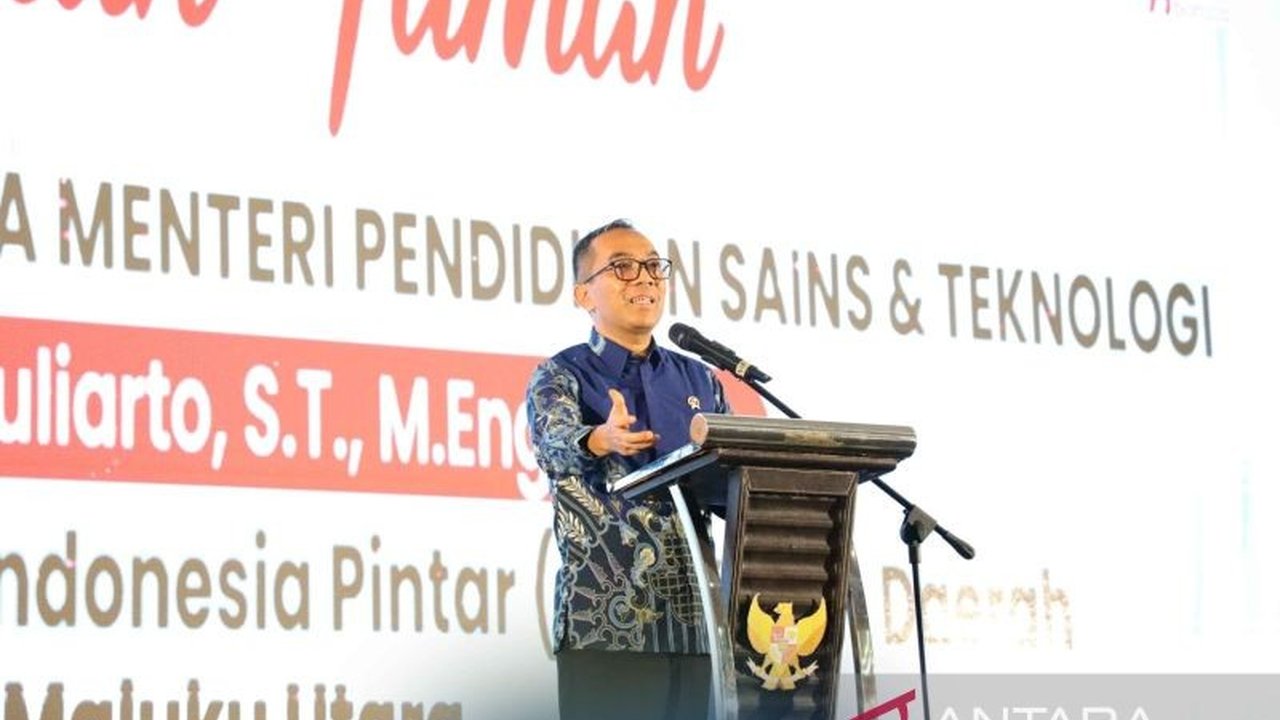 Kementerian Pendidikan, Riset, dan Teknologi (Kemdikbudristek) luncurkan Kartu Indonesia Pintar Kuliah Daerah (KIP-KD) di Maluku Utara untuk perluas akses pendidikan tinggi bagi generasi muda.