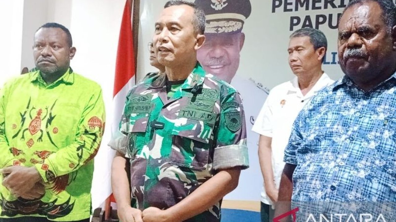 TNI menyatakan dukungan penuh terhadap langkah Polri dalam menertibkan kelompok NFRPB di Papua Barat Daya yang dinilai telah mencederai persatuan NKRI dan berpotensi makar.