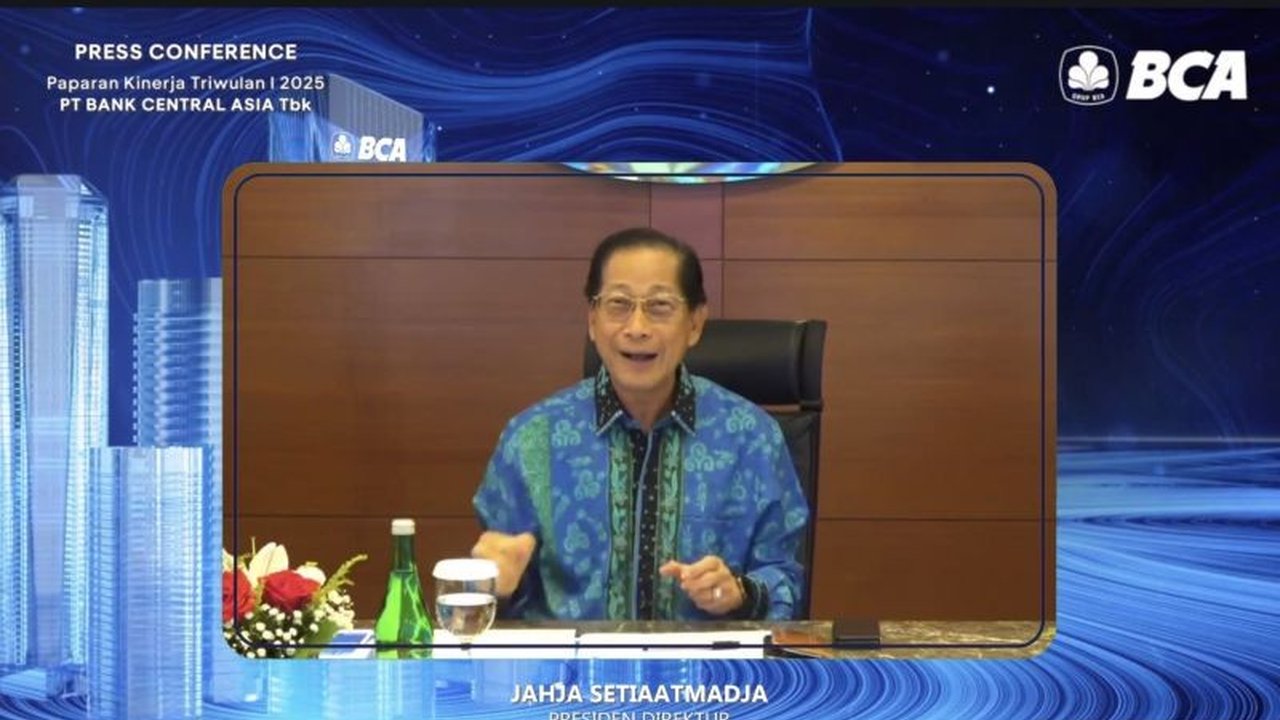 BCA mencermati perkembangan tarif resiprokal AS dan belum mengambil sikap, optimistis negosiasi pemerintah akan berhasil menurunkan tarif dan menjaga kualitas kredit.