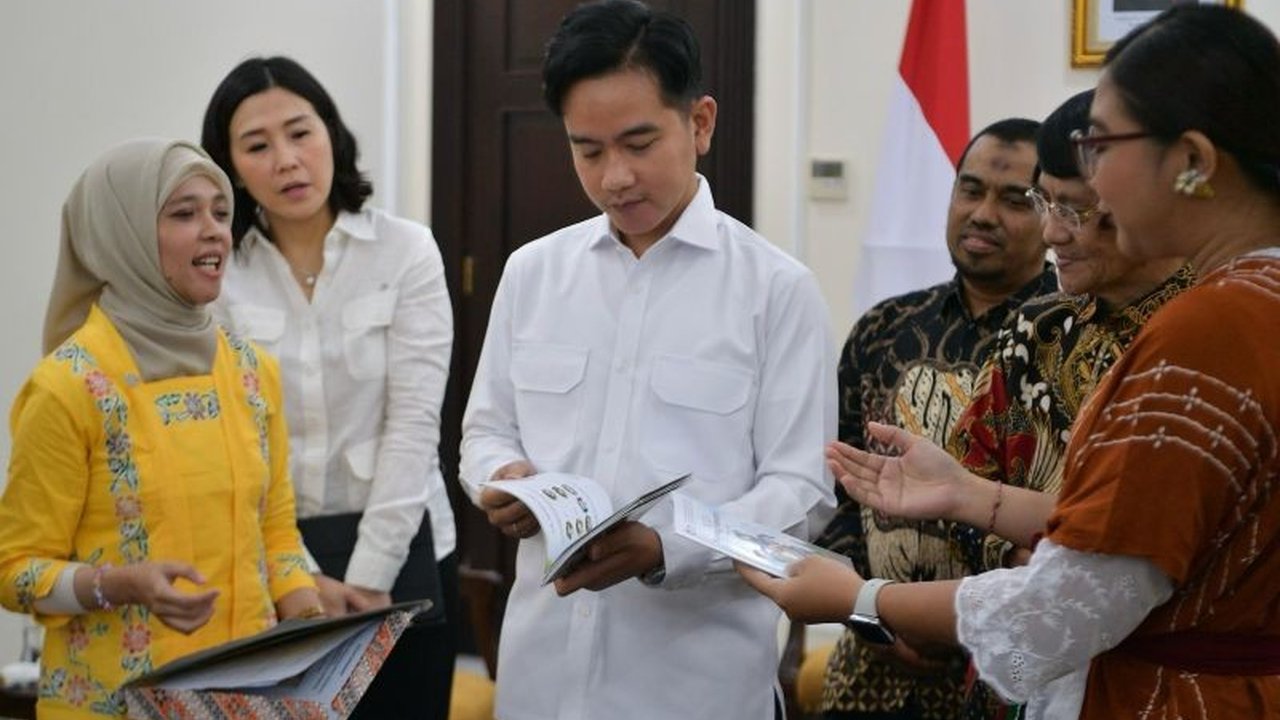 Wakil Presiden Gibran Rakabuming meminta Lembaga Perlindungan Anak Indonesia (LPAI) untuk terus berkomitmen melindungi anak, mencakup kesehatan, pendidikan, dan pencegahan dampak negatif teknologi.