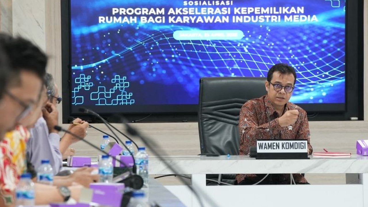 Pemerintah meluncurkan program percepatan kepemilikan rumah bagi pekerja media melalui skema FLPP dan Tapera, menawarkan solusi pembiayaan terjangkau dan mendorong kesejahteraan insan pers.