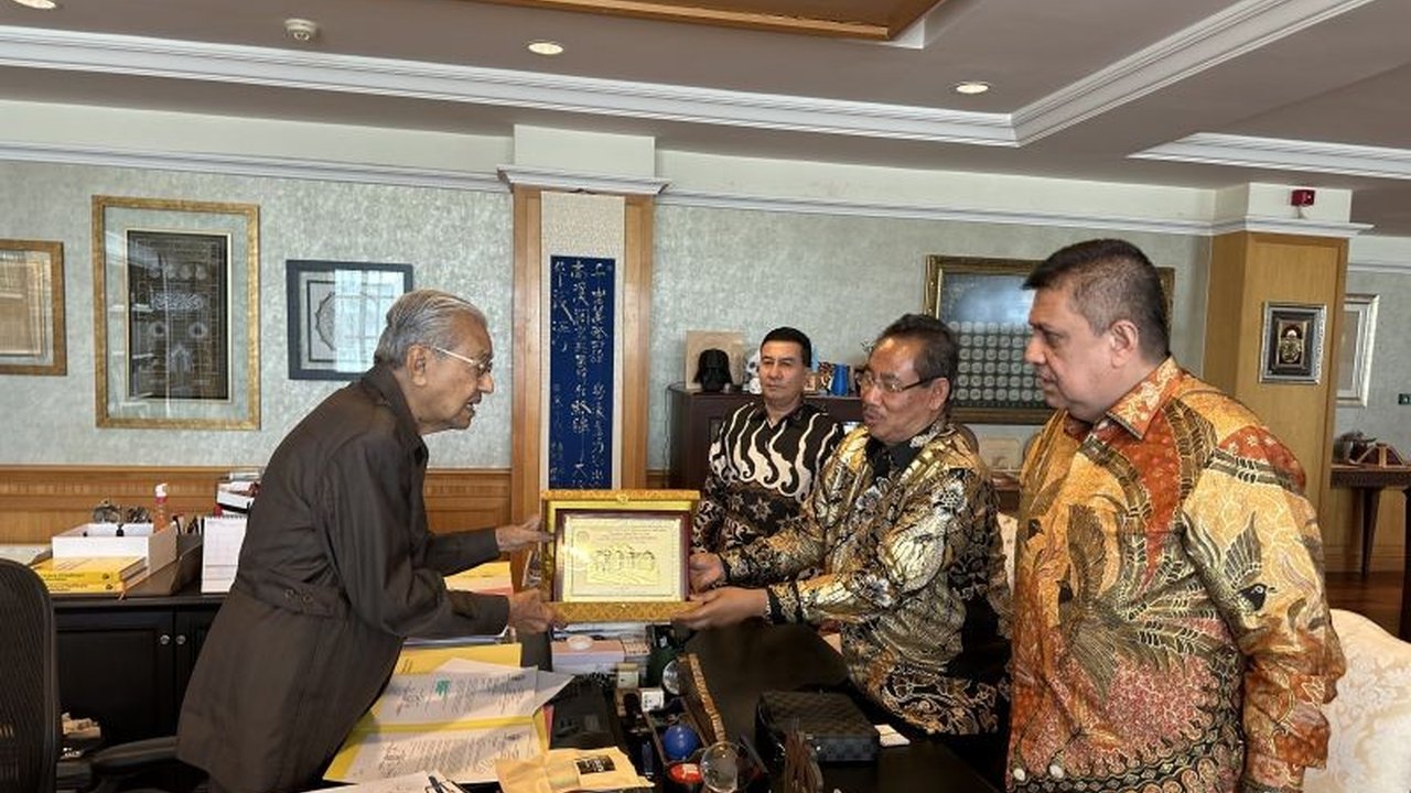 PB MABMI dan Mahathir Mohamad Bahas Kebangkitan Masyarakat Melayu
