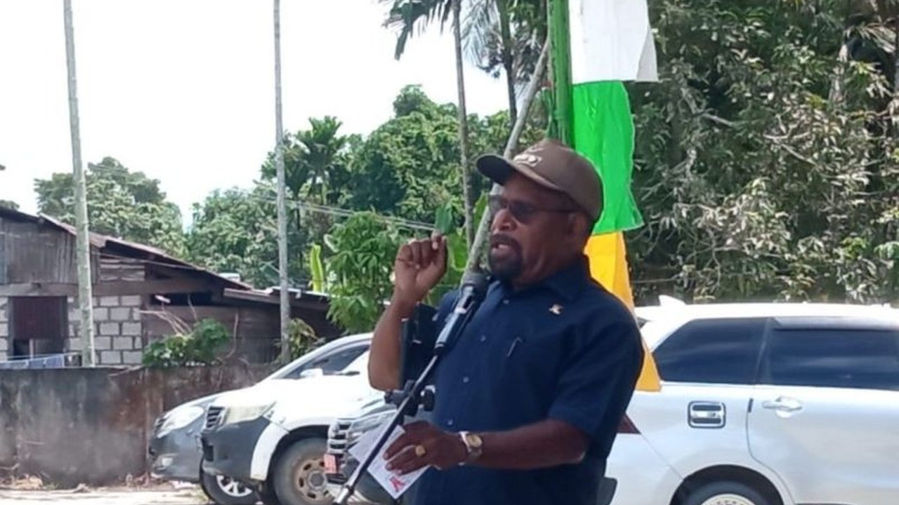 Bupati Jayapura, Yunus Wonda, tekankan pentingnya pengembangan pariwisata berbasis komunitas untuk mendorong pertumbuhan ekonomi dan memperkuat identitas budaya lokal di Kabupaten Jayapura.