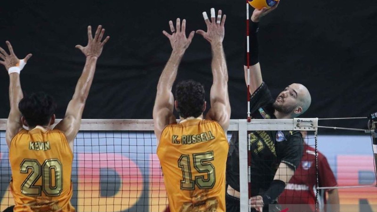 Jadwal final four Proliga 2025 di Semarang dimajukan sehari lebih cepat karena bertepatan dengan pertandingan Liga 1 di lokasi yang sama; sejumlah pertandingan seru siap menyita perhatian.