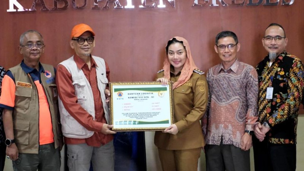 Anggota Komisi VIII DPR RI, Abdul Fikri Faqih, berkomitmen mengawal relokasi warga Desa Mendala, Brebes, yang terdampak bencana tanah bergerak, memastikan bantuan tersalurkan dan proses relokasi berjalan lancar.