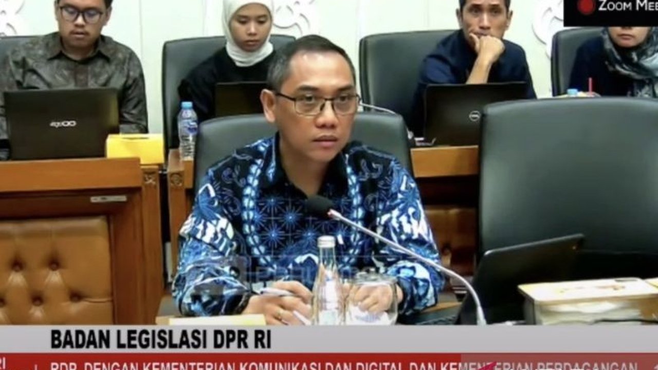 Kementerian Kominfo mengusulkan agar RUU Statistik diharmonisasikan dengan UU PDP untuk melindungi data pribadi masyarakat dalam pengumpulan dan pengolahan data statistik.