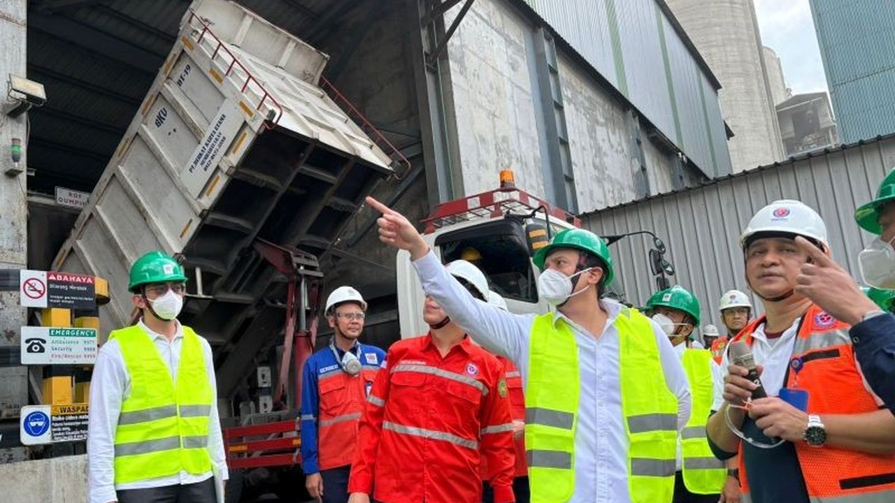 Kementerian Lingkungan Hidup mendorong pemanfaatan Refuse Derived Fuel (RDF) di industri semen, namun kepastian pasar dan kesepakatan dengan pembeli menjadi kendala utama.
