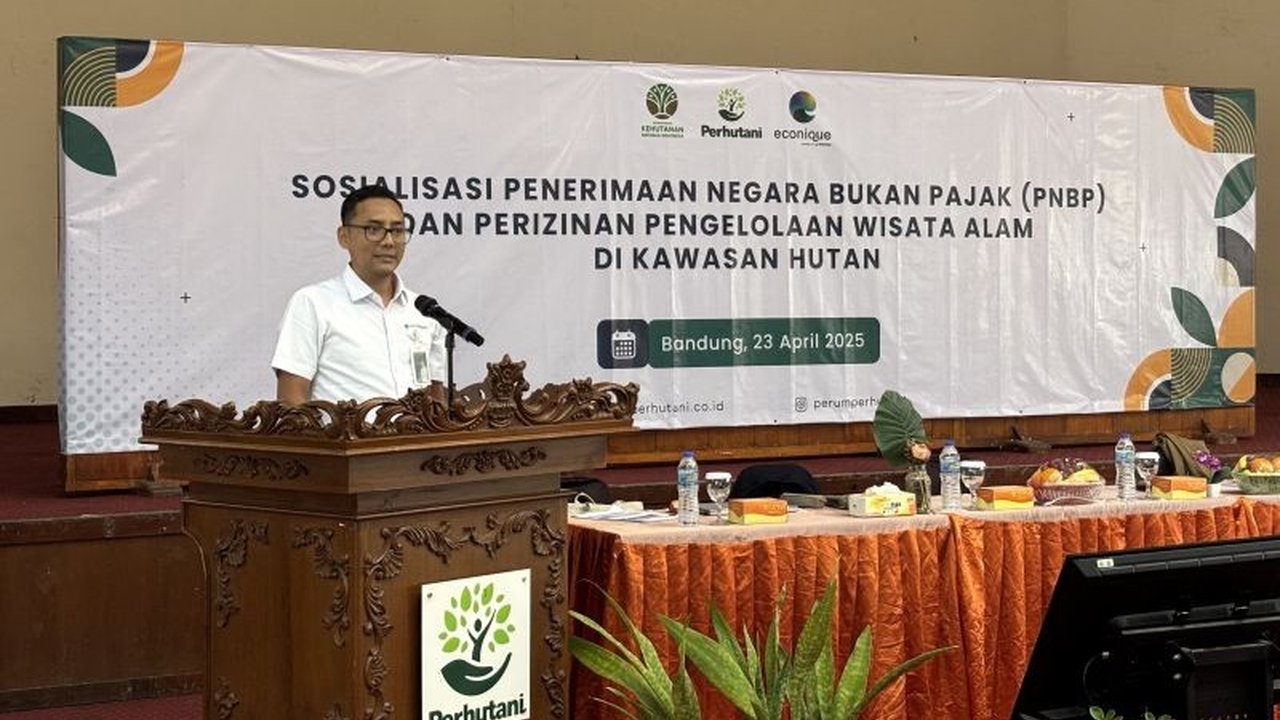 Perum Perhutani akan menjatuhkan sanksi tegas kepada pengelola wisata yang melanggar aturan pemanfaatan kawasan hutan di Jawa Barat dan seluruh Pulau Jawa, termasuk penghentian kerja sama.