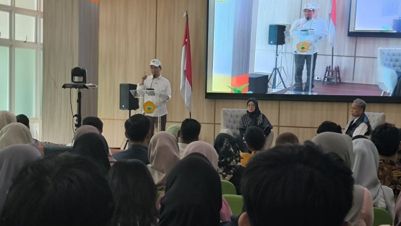 Pemerintah Provinsi Banten akan membangun Sekolah Rakyat di berbagai daerah mulai Juni 2025 untuk pemerataan pendidikan berkualitas bagi masyarakat tidak mampu, dengan prioritas pada siswa berpotensi.