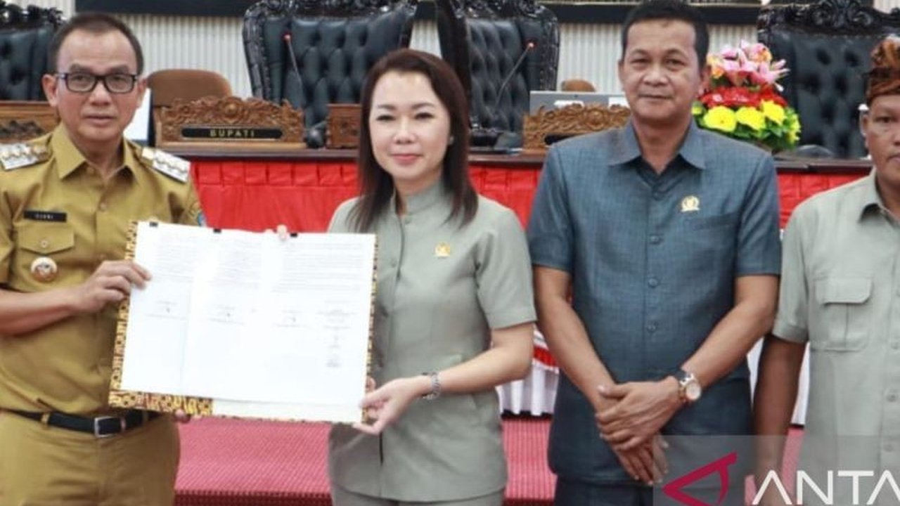 Ketua DPRD Belitung, Vina Cristyn Ferani, menekankan pentingnya RPJMD Belitung 2025-2030 yang mengakomodasi aspirasi masyarakat luas, bukan hanya visi dan misi kepala daerah.