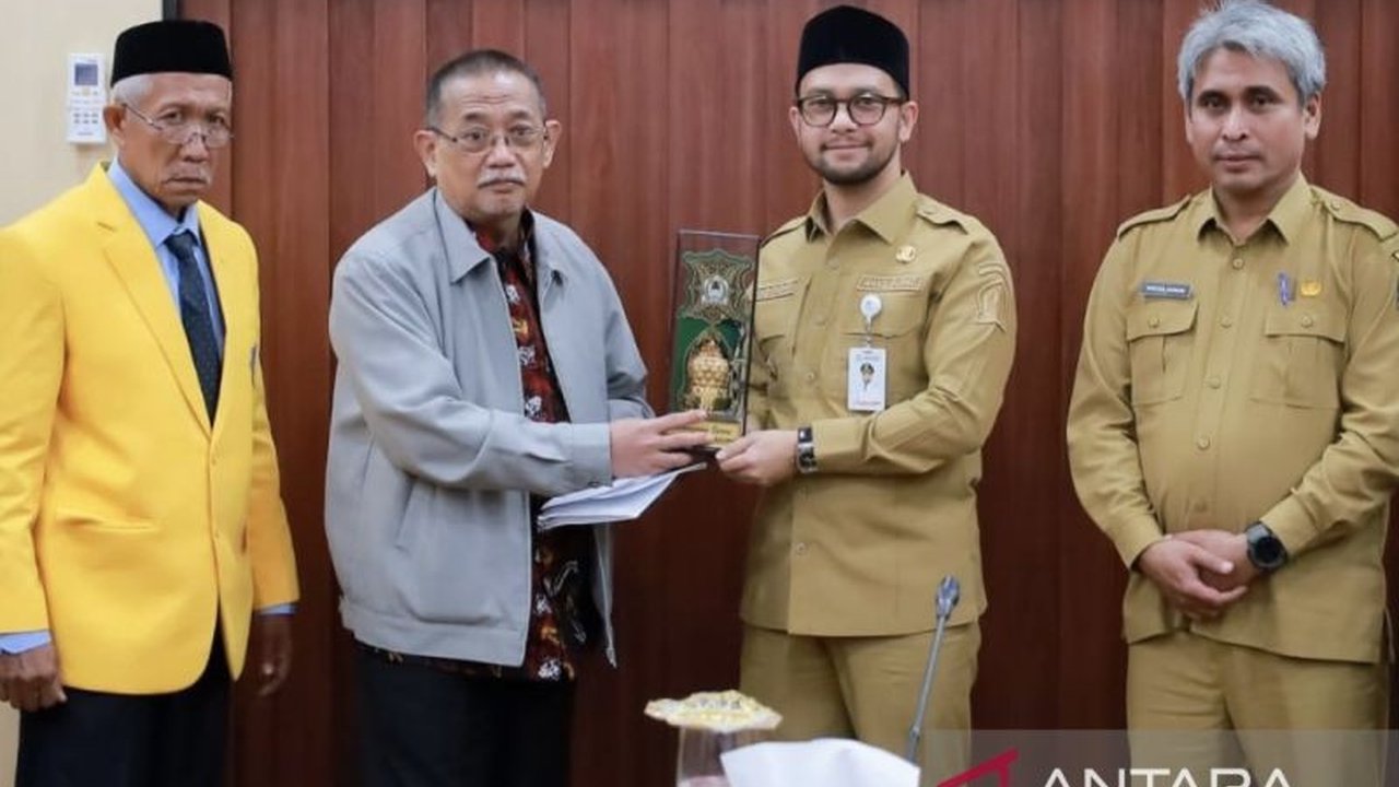 Pemerintah Kabupaten Aceh Barat berkolaborasi dengan IPB dan UTU untuk memajukan sektor perikanan dan pertanian, mengatasi kendala nelayan, dan membuka akses pasar ekspor, termasuk ke Jepang.