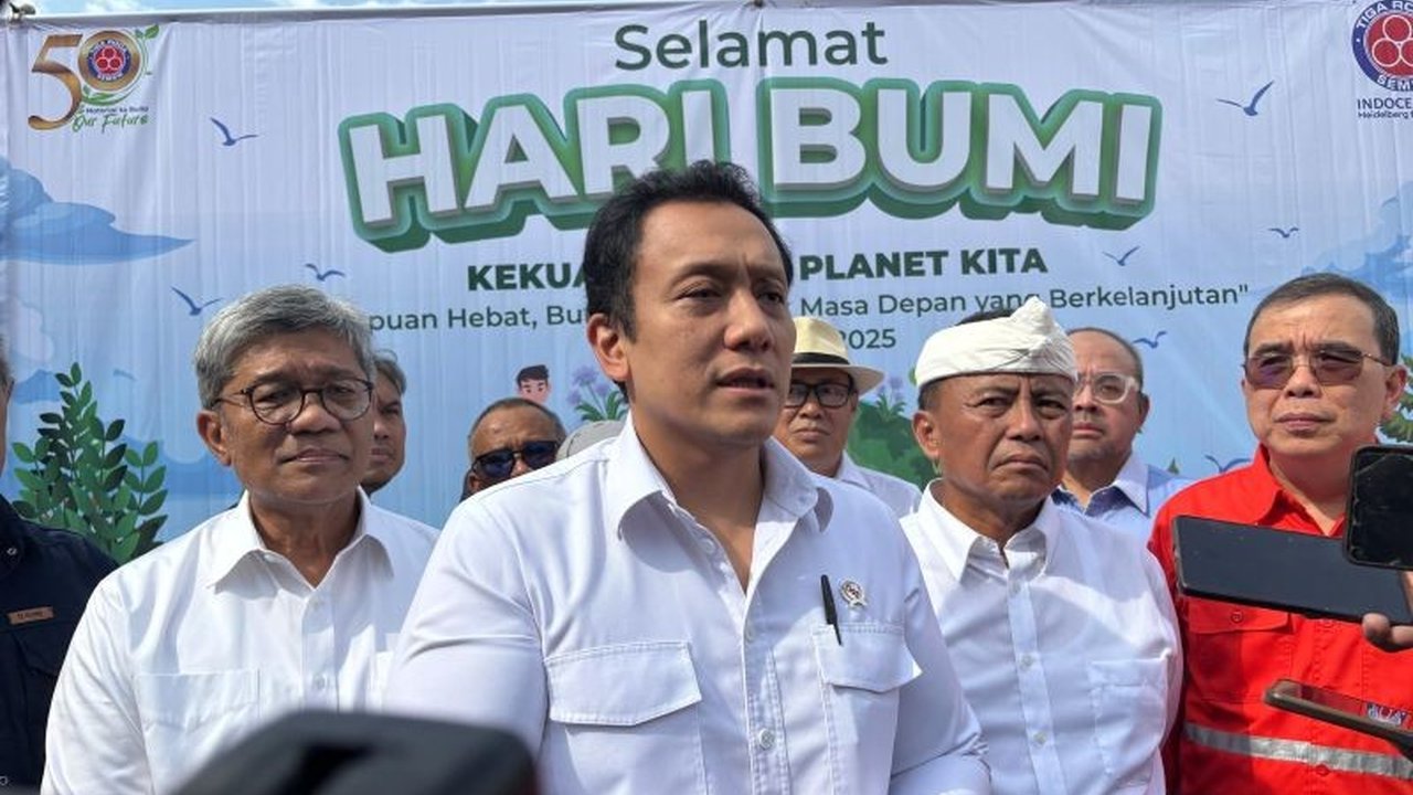 Wakil Menteri Lingkungan Hidup mendorong pemanfaatan sampah sebagai bahan bakar alternatif (RDF) di industri semen, guna mengurangi timbunan sampah dan mendukung target pengelolaan sampah nasional pada 2029.