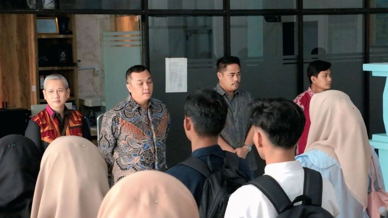 Universitas Maritim Raja Ali Haji (UMRAH) Tanjungpinang sukses selenggarakan UTBK-SNBT 2025 dengan 7.785 peserta dari enam kabupaten/kota di Kepri, termasuk fasilitas khusus bagi penyandang disabilitas.