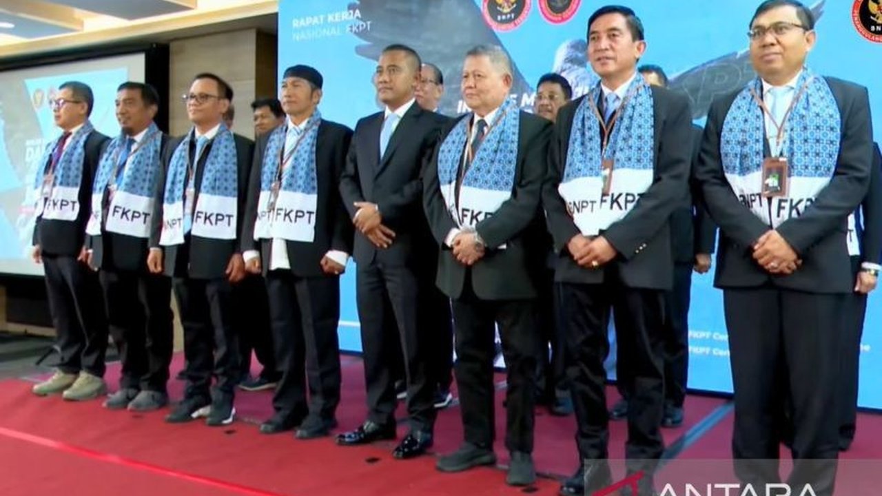 Kepala BNPT melantik pengurus FKPT 13 provinsi periode 2025-2027 untuk memperkuat pencegahan terorisme di tingkat daerah, sekaligus selenggarakan Rakernas FKPT Ke-12.