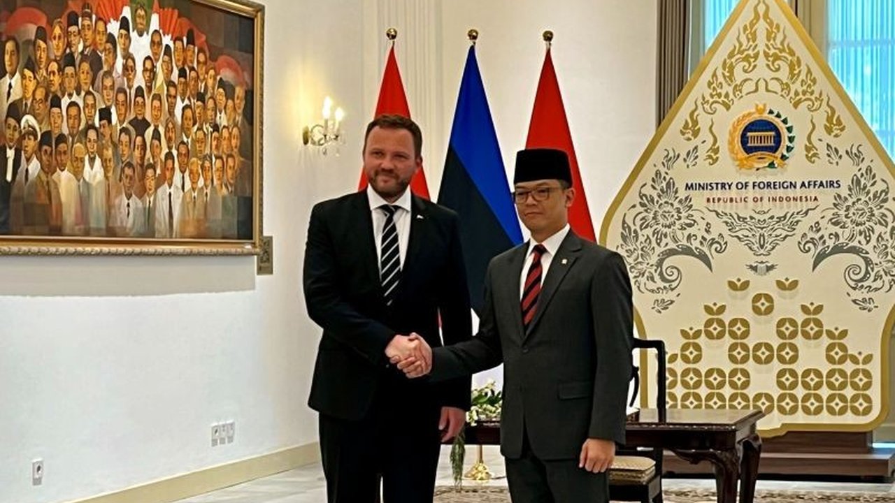 Indonesia dan Estonia sepakat memperkuat kerja sama di sektor digital, memanfaatkan keahlian Estonia untuk memajukan pendidikan dan tata kelola pemerintahan Indonesia.