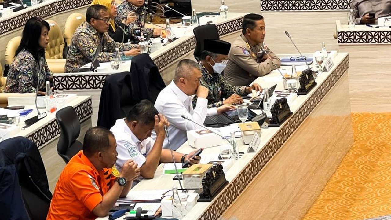 Menteri PUPR, Dody Hanggodo, ungkap website mudik.pu.go.id yang terintegrasi dengan Google Maps sukses bantu kelancaran arus mudik dan balik Lebaran 2025.