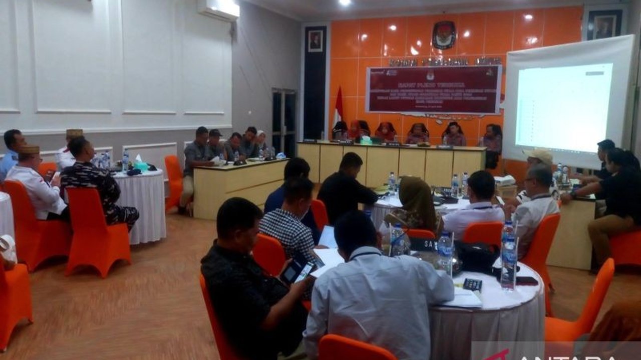 KPU Gorontalo Utara menggelar pleno rekapitulasi suara Pemilihan Bupati dan Wakil Bupati 2024 pasca putusan Mahkamah Konstitusi,  menargetkan rampung dalam sehari.