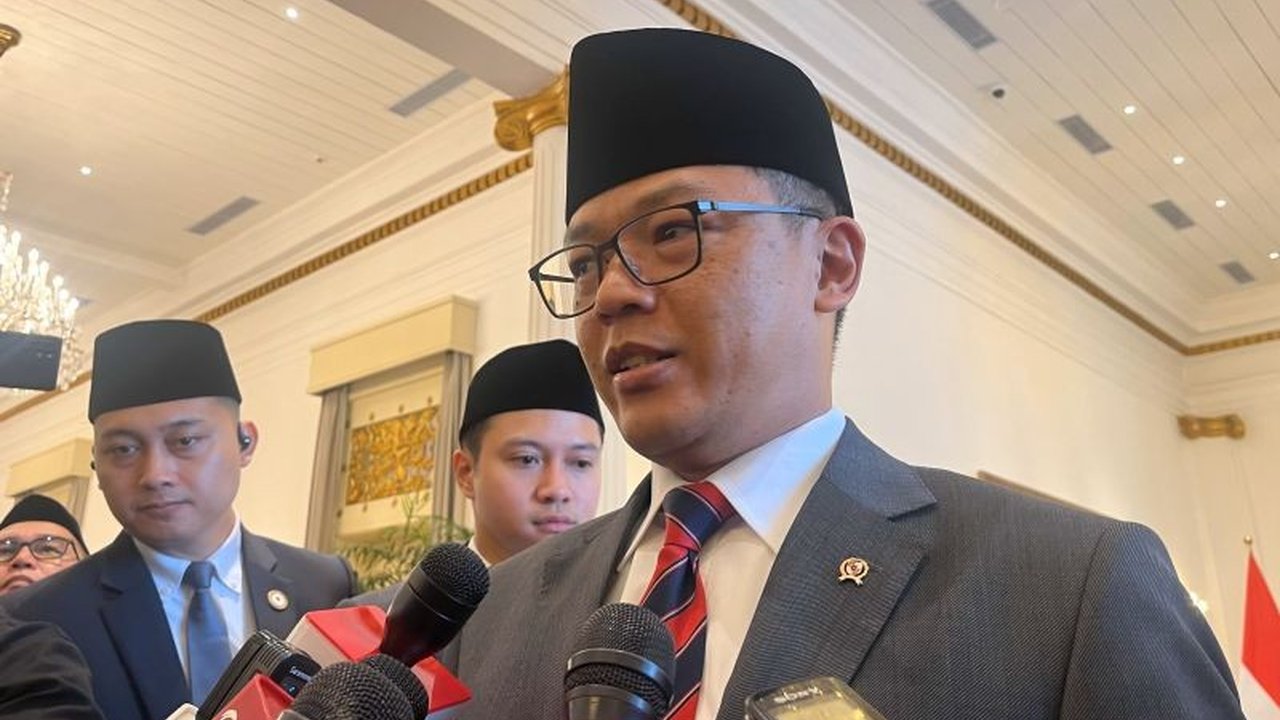 Presiden Jokowi menjadi salah satu kandidat utusan khusus Indonesia dalam pemakaman Paus Fransiskus, bersama beberapa tokoh nasional lainnya, keputusan akhir ada di tangan Presiden Prabowo.