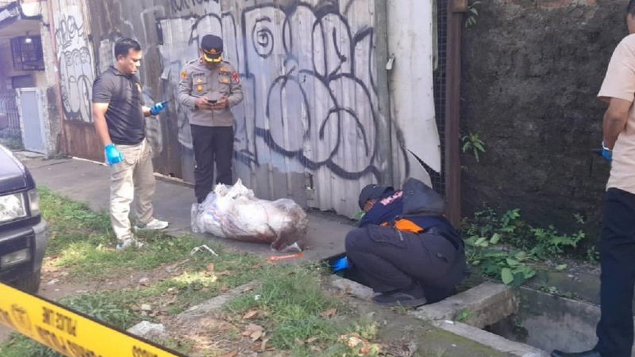 Polisi mengungkap identitas jasad pria terbungkus karung di Tangerang sebagai karyawan konveksi di Jakarta Selatan, Al-Bashar, dan telah mengamankan terduga pelaku.