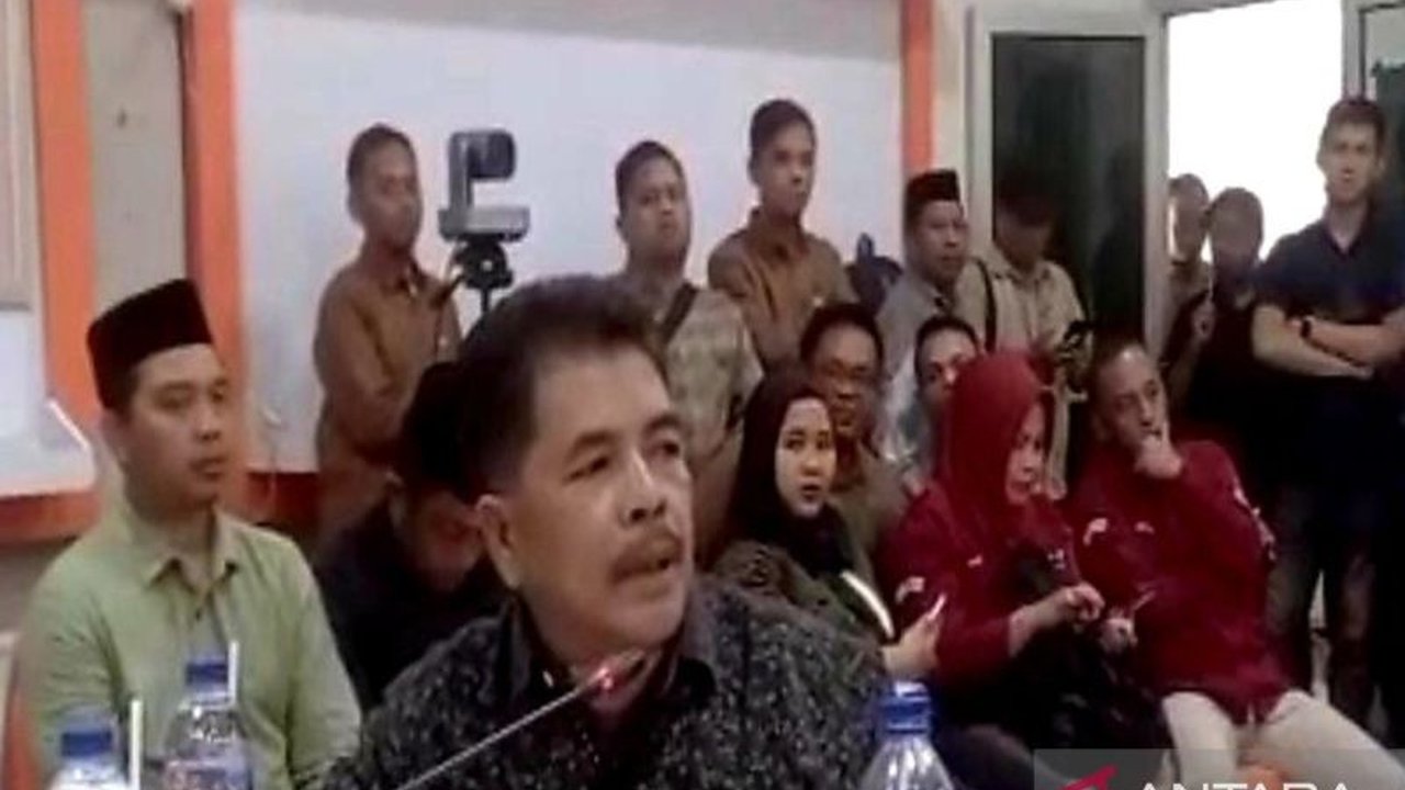 Pasangan calon nomor urut 1 Pilkada Gorontalo Utara 2024, Roni Imran dan Ramdhan Mapaliey, menggugat hasil Pemungutan Suara Ulang (PSU) ke Mahkamah Konstitusi (MK) karena menemukan sejumlah pelanggaran prosedur.