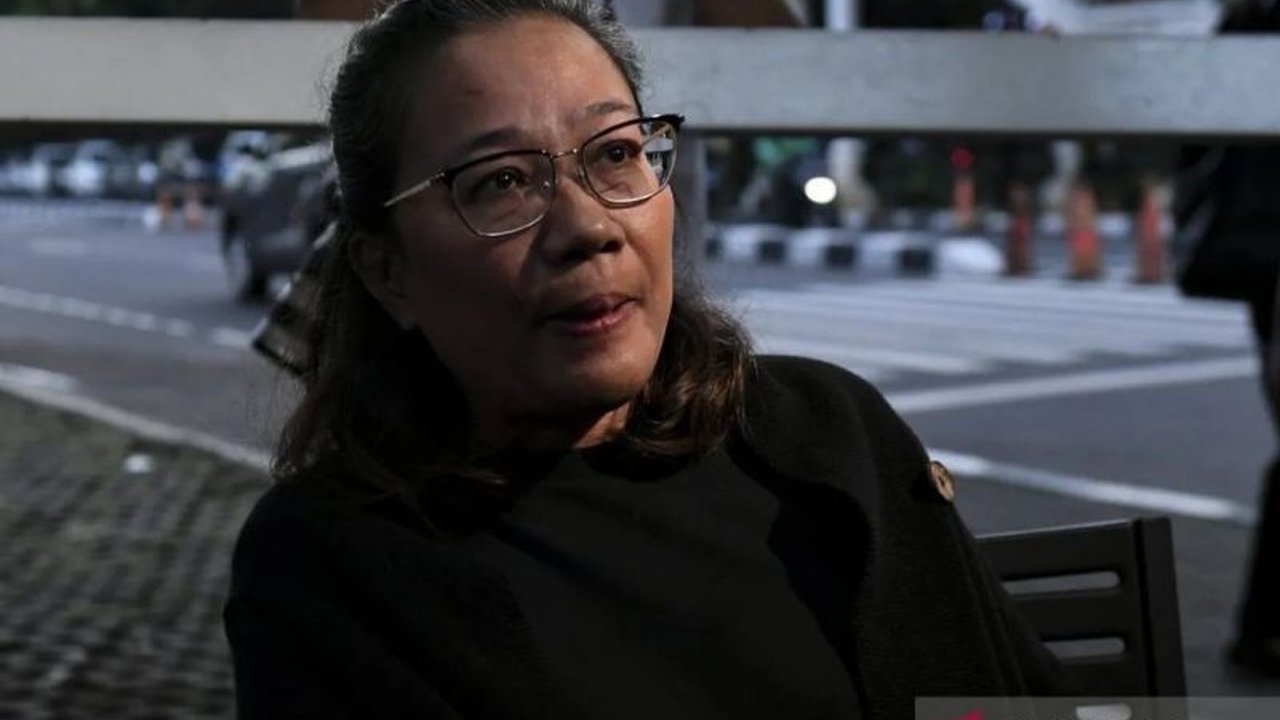 Komisi Pemberantasan Korupsi (KPK) membantah telah mengintimidasi Agustiani Tio Fridelina, saksi dalam kasus Sekretaris Jenderal PDI Perjuangan, Hasto Kristiyanto, dan menegaskan pemeriksaan dilakukan secara profesional.