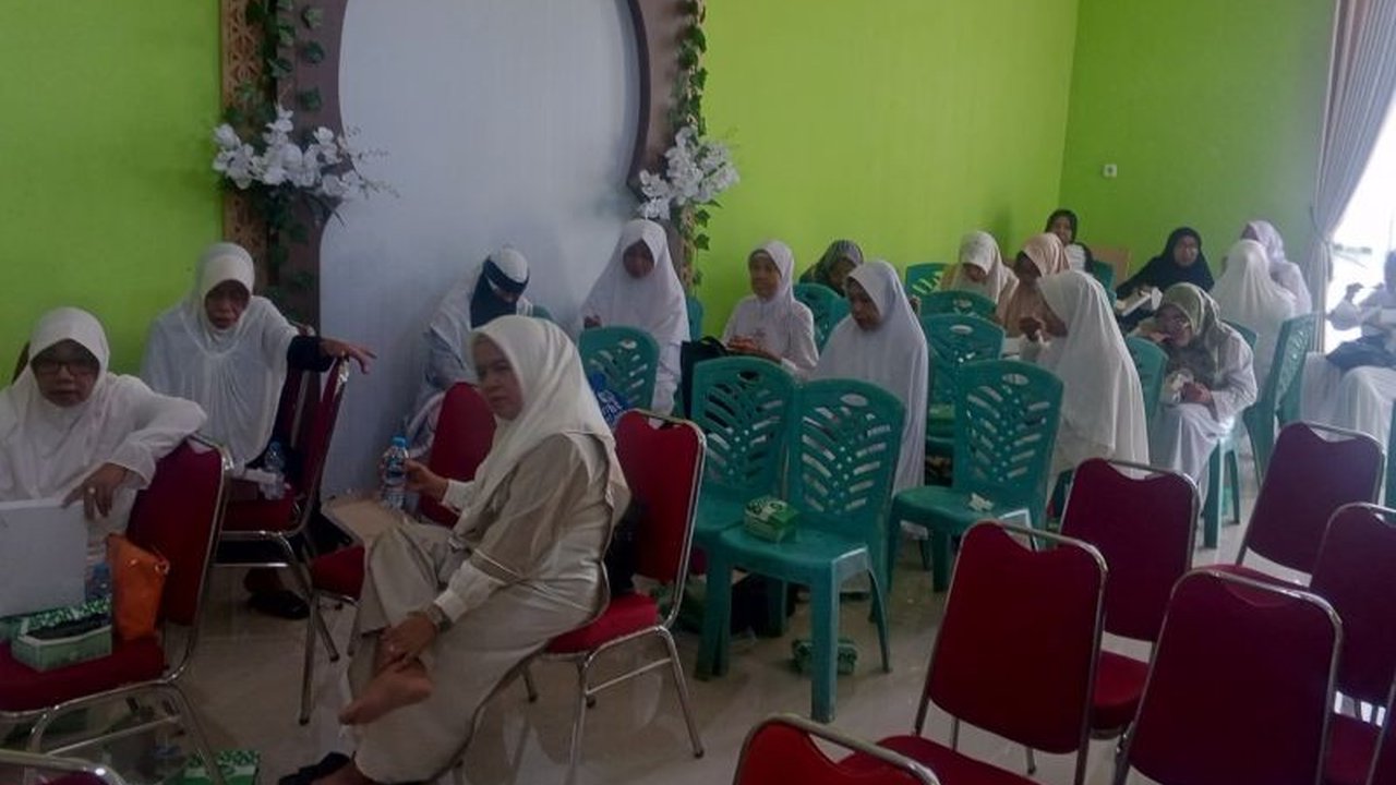 Sebanyak 127 calon haji asal Kabupaten Sigi, Sulawesi Tengah, telah dinyatakan siap berangkat ke Tanah Suci pada 21 Mei 2025 mendatang setelah memenuhi seluruh persyaratan.