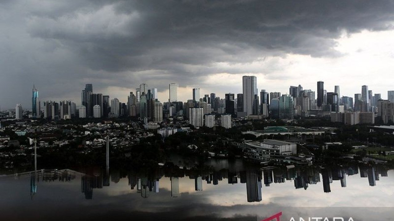 Jakarta Diprediksi Berawan Tebal Sepanjang Hari Jumat