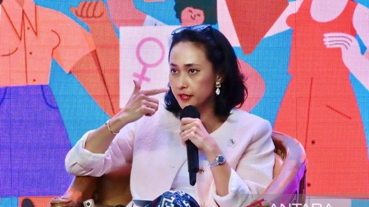 Wakil Menteri P2MI, Christina Aryani, telah menyerap aspirasi dari lebih 200 perusahaan penempatan pekerja migran Indonesia (P3MI) terkait kendala penempatan PMI, termasuk perbedaan standar dan minimnya kuota.