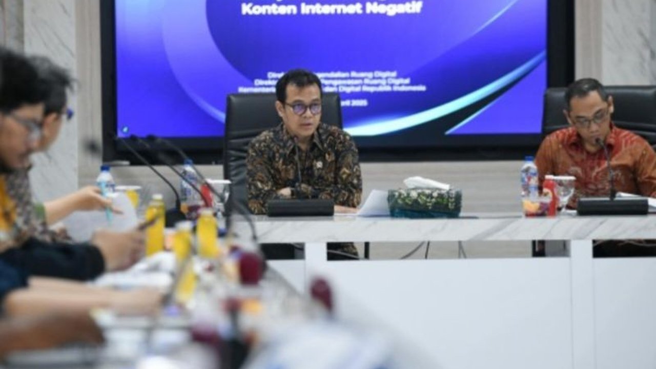 Pemerintah dan PSE sepakat menjadikan PP Nomor 17 Tahun 2025 tentang Penyelenggaraan Pelindungan Anak di Ranah Digital sebagai acuan bersama untuk menciptakan ruang digital yang aman bagi anak.