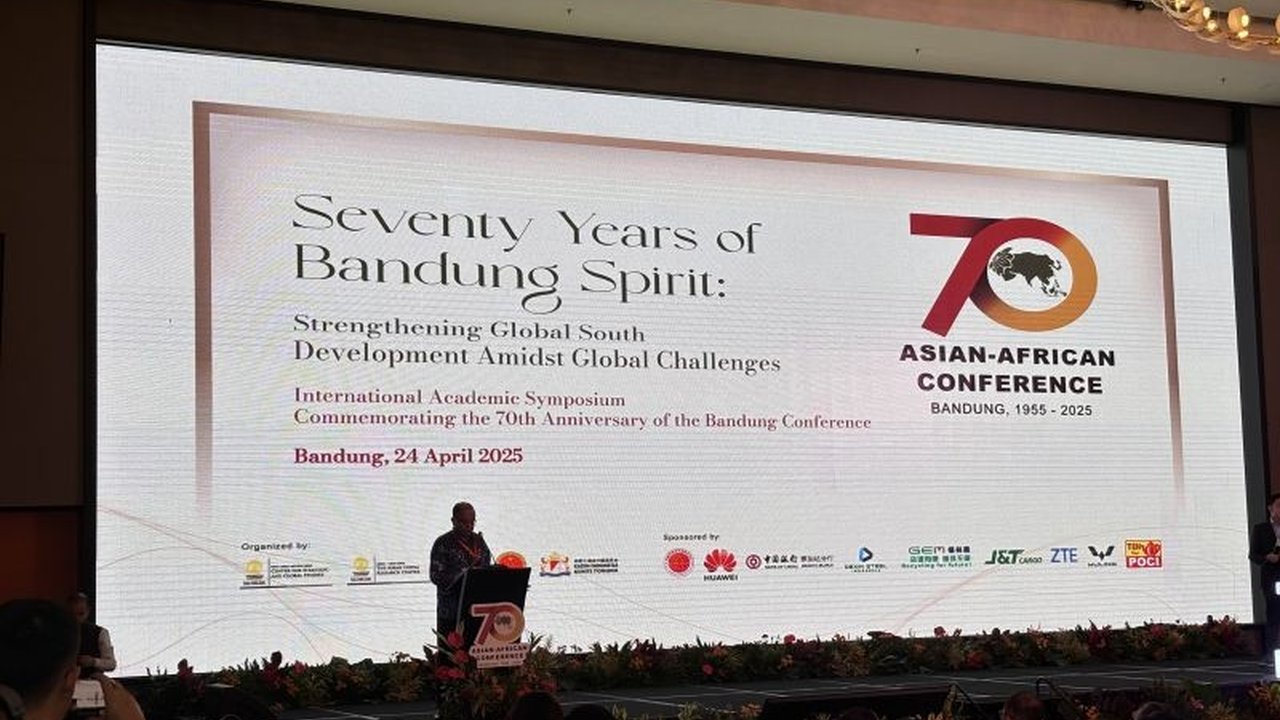 Sekolah Kajian Stratejik dan Global UI tekankan pentingnya Bandung Spirit sebagai fondasi kerja sama negara Asia-Afrika dalam menghadapi tantangan global, seperti dampak kebijakan ekonomi negara maju dan resesi.