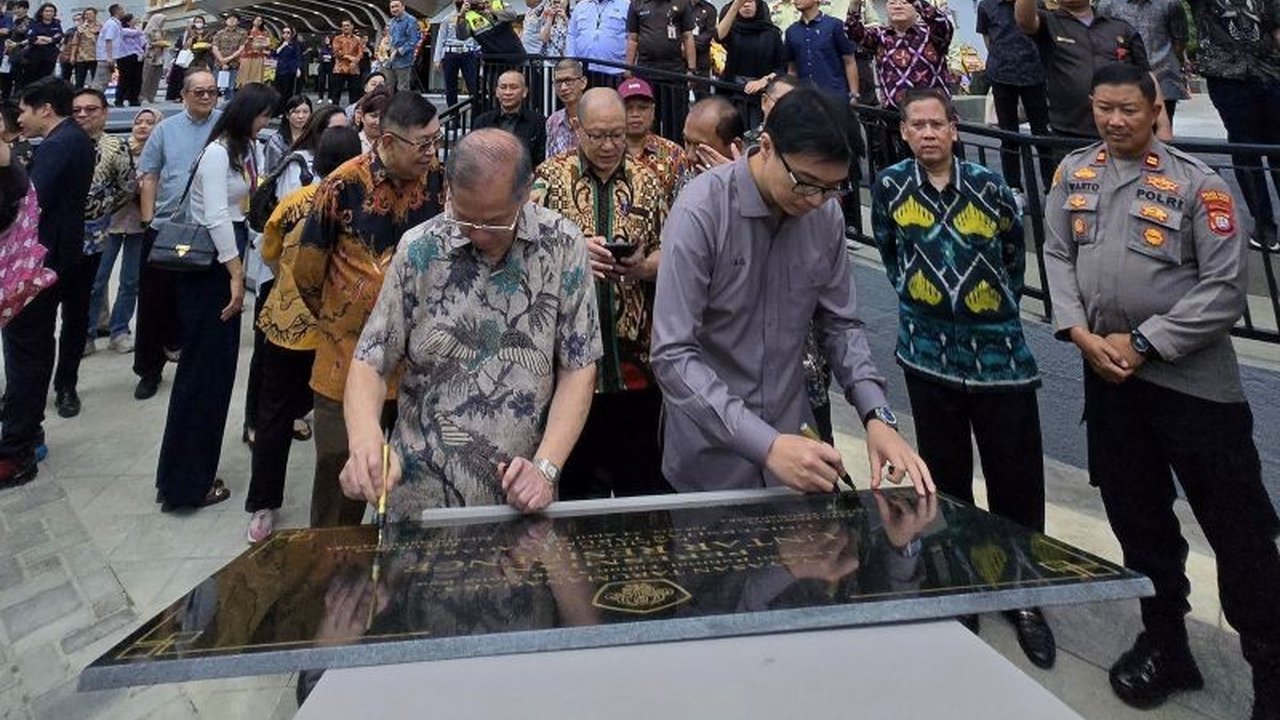 Universitas Tarumanagara (Untar) membangun dormitori baru bernama URES untuk mahasiswa asing dan luar daerah guna mendukung internasionalisasi kampus dan menciptakan lingkungan belajar yang inklusif.