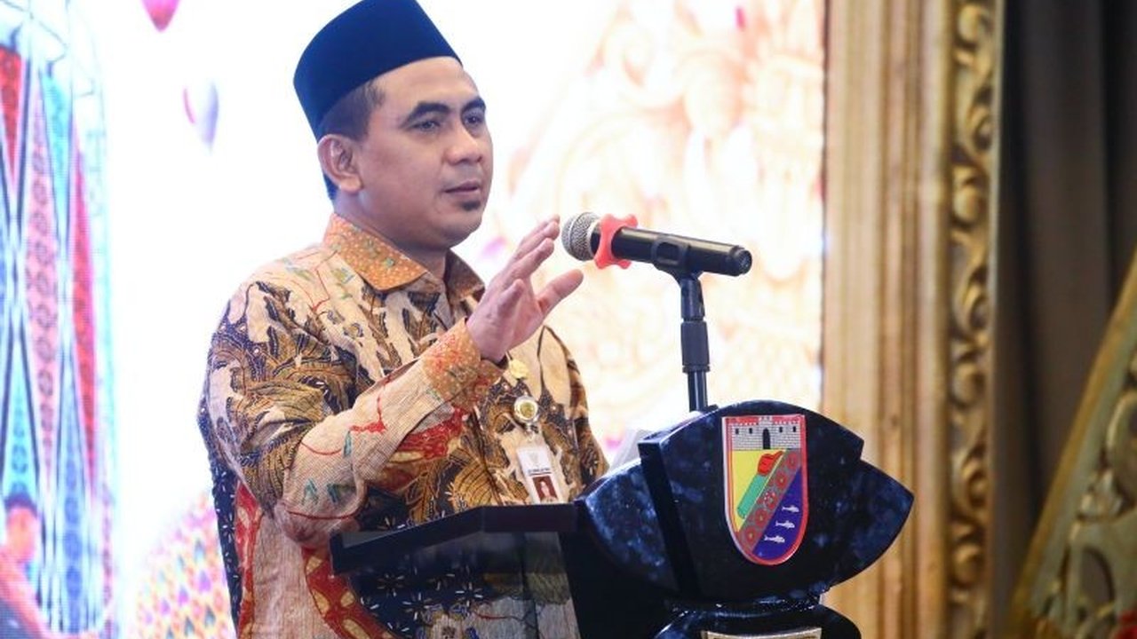 Wagub Jateng, Taj Yasin Maimoen, mengajak masyarakat untuk turut serta dalam penanganan sampah sebagai gerakan bersama, bukan hanya tanggung jawab pemerintah.