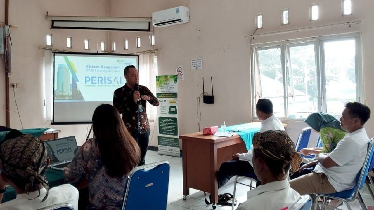 Sebanyak 11 desa di Kecamatan Gebog, Kudus, Jawa Tengah, didorong untuk memiliki Agen Perisai BPJS Ketenagakerjaan guna meningkatkan kesadaran masyarakat akan pentingnya jaminan sosial.