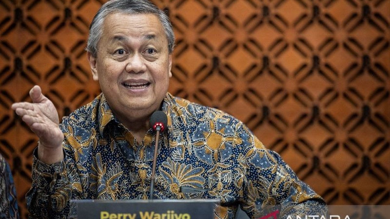 Gubernur BI, Perry Warjiyo, menyatakan investor global masih optimis terhadap ekonomi Indonesia meskipun kebijakan tarif AS menimbulkan ketidakpastian dan aliran modal keluar dari pasar negara berkembang.