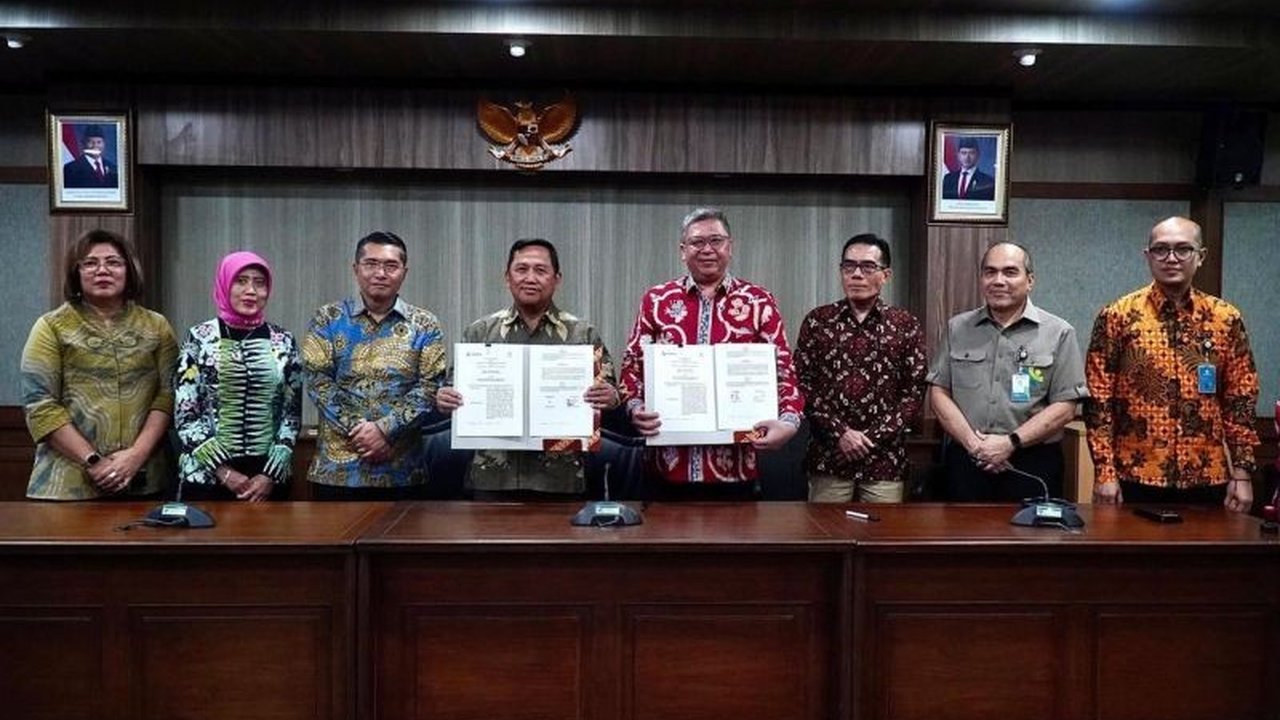 Kementerian Koperasi dan Ikatan Notaris Indonesia sepakat untuk mempercepat pembentukan 80 ribu Koperasi Desa Merah Putih melalui kerjasama pembuatan akta, demi mendukung Inpres Nomor 9 Tahun 2025.