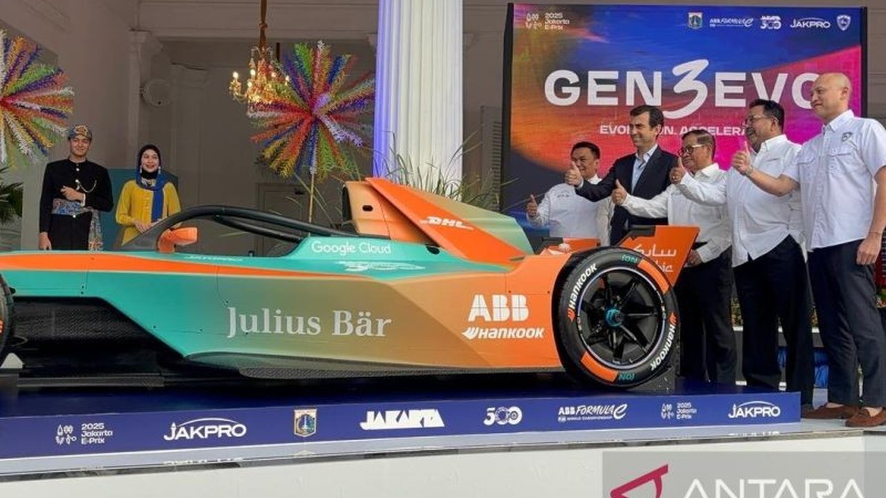 Ikatan Motor Indonesia (IMI) menyiapkan 400 marshal untuk memastikan kelancaran Formula E Jakarta 2025, melanjutkan kesuksesan penyelenggaraan sebelumnya dan menandai posisi Indonesia di kancah balap internasional.
