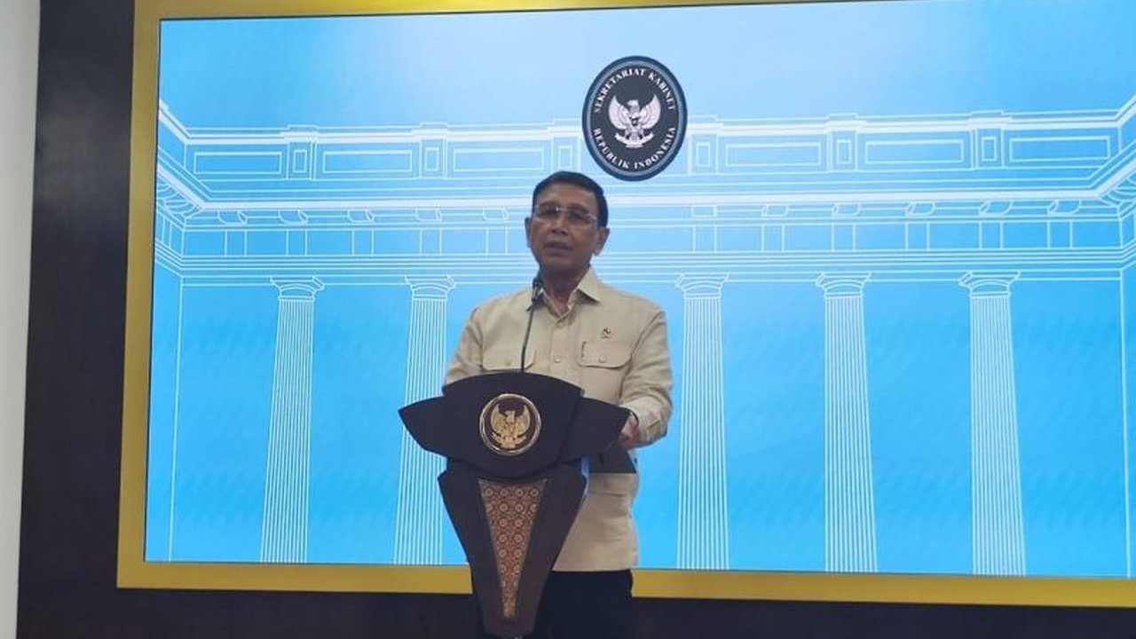 Presiden Prabowo Subianto menghormati delapan usulan Forum Purnawirawan TNI, namun menekankan pentingnya menjaga stabilitas pemerintahan dan menghargai sistem trias politika.