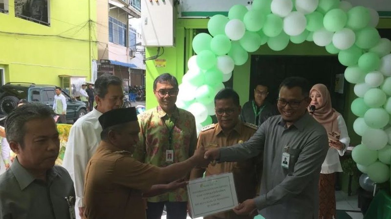 BPRS Hikmah Wakilah Aceh berhasil menyalurkan pembiayaan hingga Rp182,4 miliar pada Triwulan I 2025, meningkat 14 persen dibandingkan periode yang sama tahun sebelumnya, serta menunjukan peningkatan aset dan dana masyarakat.