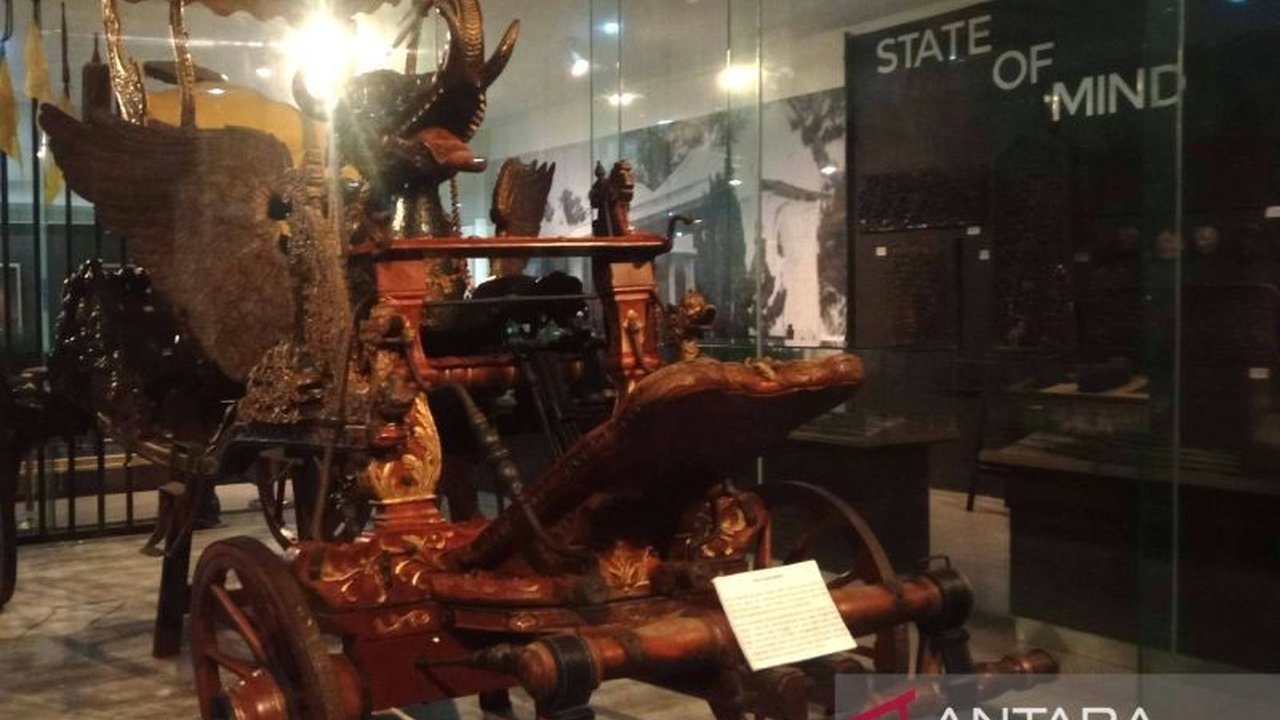 Wacana menjadikan Cirebon sebagai pusat budaya Jawa Barat seperti Yogyakarta membutuhkan persiapan matang, termasuk infrastruktur dan anggaran yang memadai, serta dukungan lintas sektor.