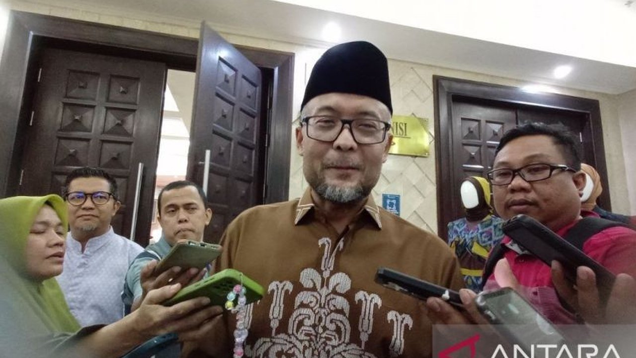 Bank Indonesia Sulsel mencatat peningkatan signifikan transaksi QRIS hingga Februari 2025, mencapai 7,87 juta transaksi dan nilai Rp967,3 miliar, didorong adopsi digital dan inovasi QRIS Tap.