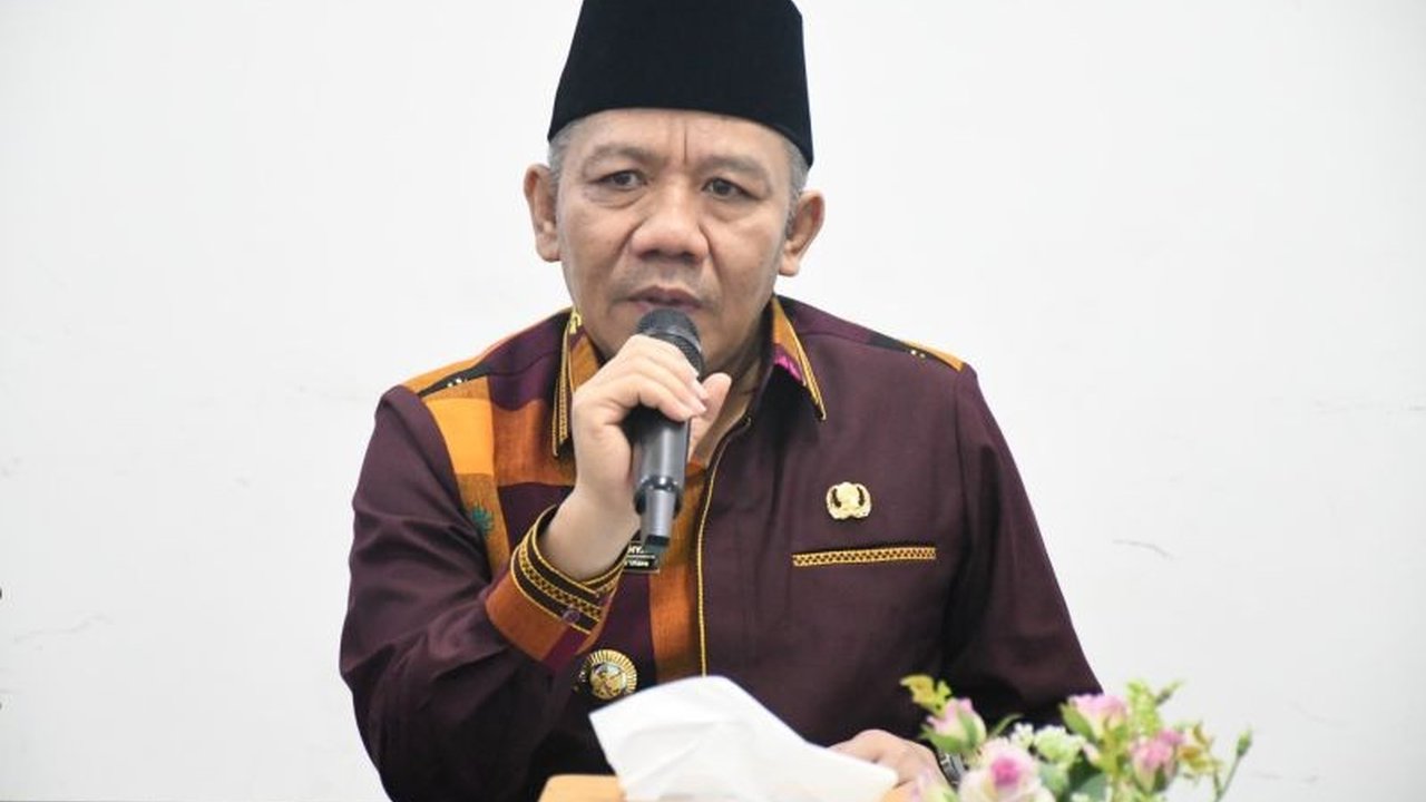 Pemkab Lombok Utara berkolaborasi dengan PT Easybook untuk meningkatkan Pendapatan Asli Daerah (PAD) sektor pariwisata di Gili Trawangan, Meno, dan Air melalui sistem retribusi online.