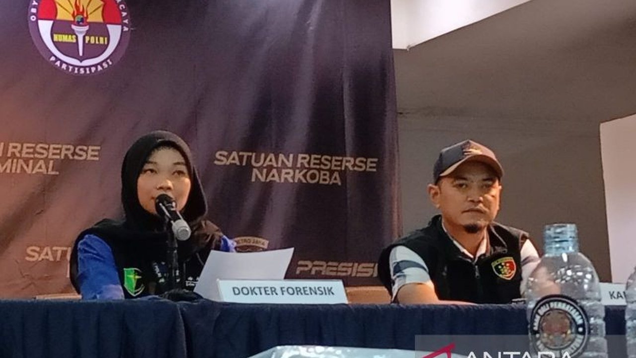 Dokter menemukan kadar alkohol tinggi dalam tubuh Kenzha Erza Walewangko, mahasiswa UKI yang meninggal di area kampus; polisi hentikan penyelidikan karena tak ada unsur pidana.