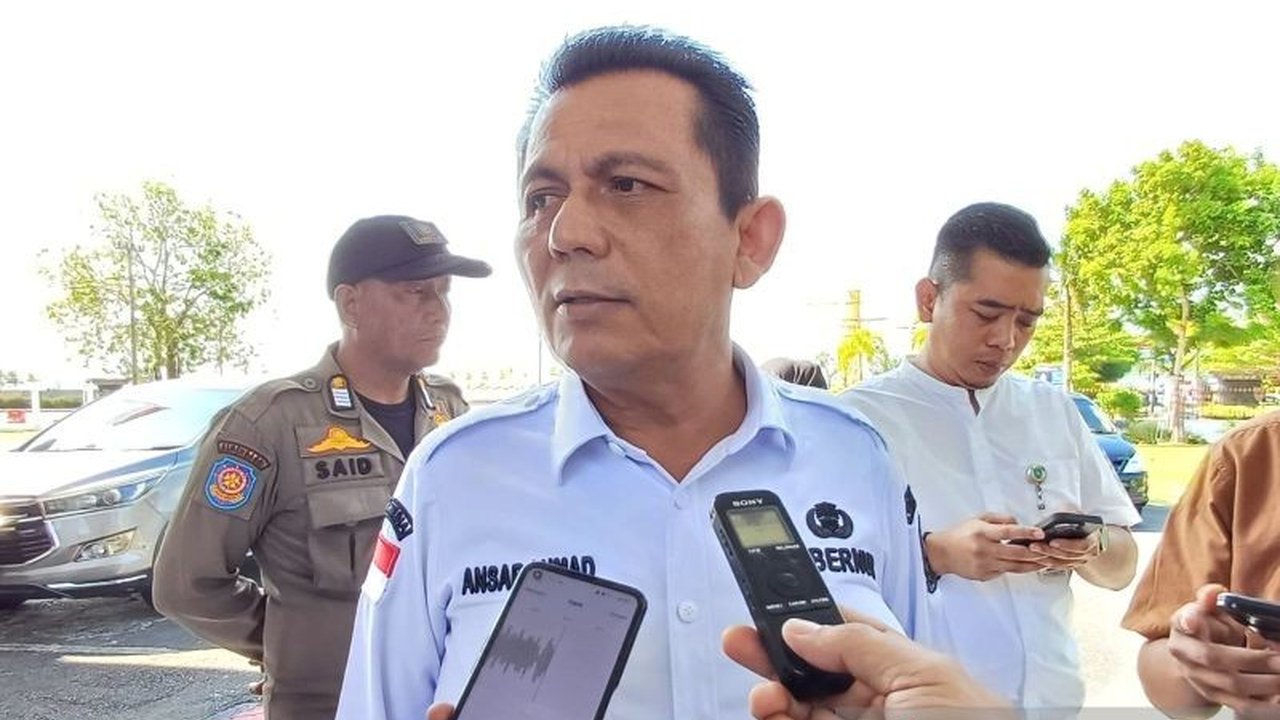 Pemerintah Provinsi Kepri memberikan beasiswa kepada 1.176 mahasiswa dengan total anggaran Rp3 miliar untuk tahun anggaran 2025, meningkat dari tahun sebelumnya.