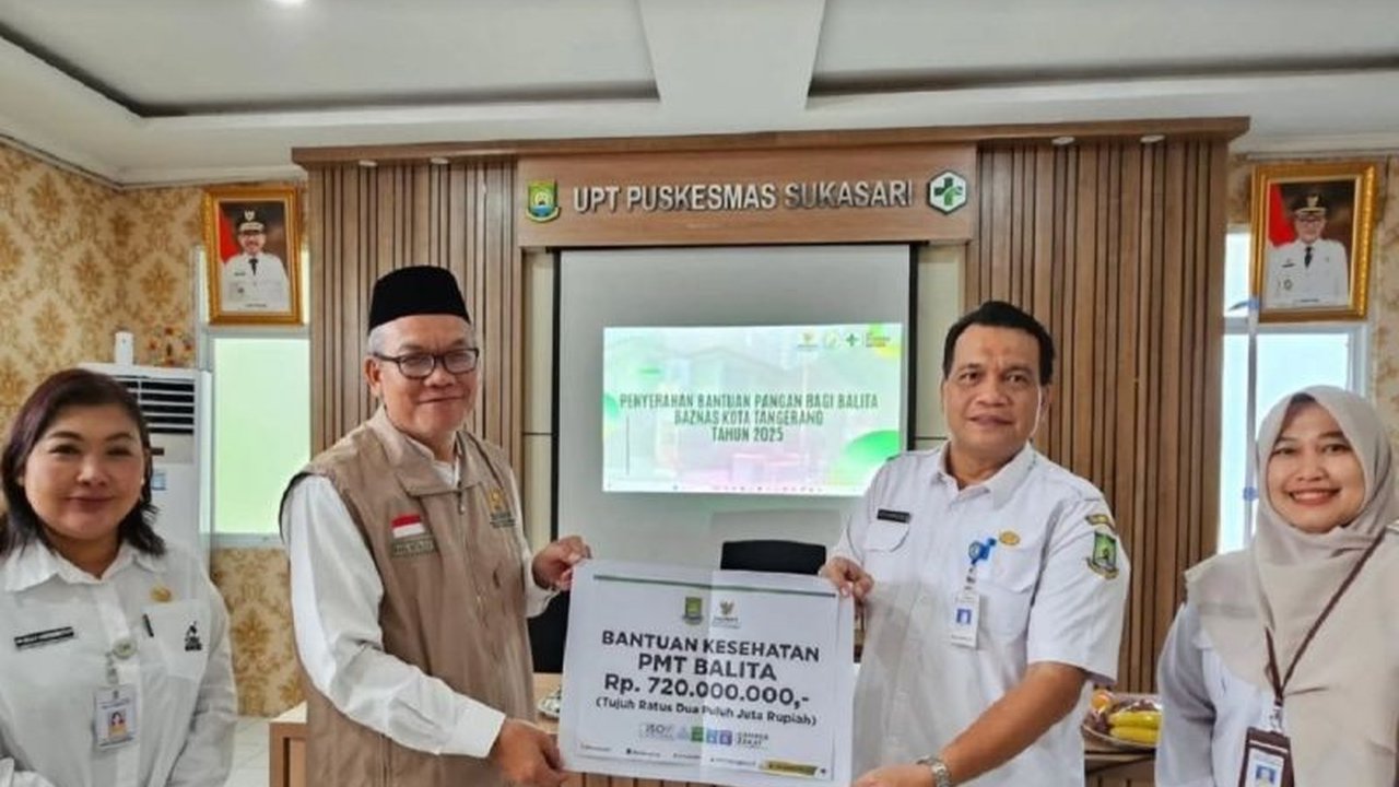 BAZNAS Kota Tangerang salurkan bantuan sosial berupa makanan tambahan senilai Rp270 juta kepada 600 balita berisiko stunting di 31 puskesmas, sebagai upaya penurunan angka stunting yang telah turun dari 6,8 persen menjadi 5,2 persen.