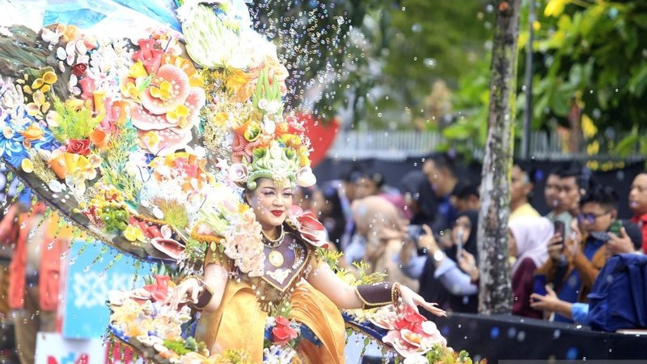 Pemerintah Provinsi Gorontalo berencana meningkatkan daya tarik Gorontalo Karnaval Karawo (GKK) 2025 dengan berbagai inovasi, termasuk melibatkan anak-anak dan komunitas, serta menampilkan kuliner nusantara.