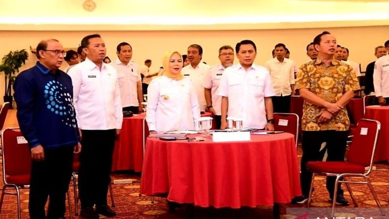 Pemerintah Provinsi Gorontalo menggelar Rakortekrenbang 2025 dalam Forum Gorontalo Inklusif Dulohupa untuk merancang pembangunan yang lebih inklusif dan berkelanjutan, melibatkan berbagai pihak untuk memastikan kesejahteraan seluruh lapisan masyarakat.