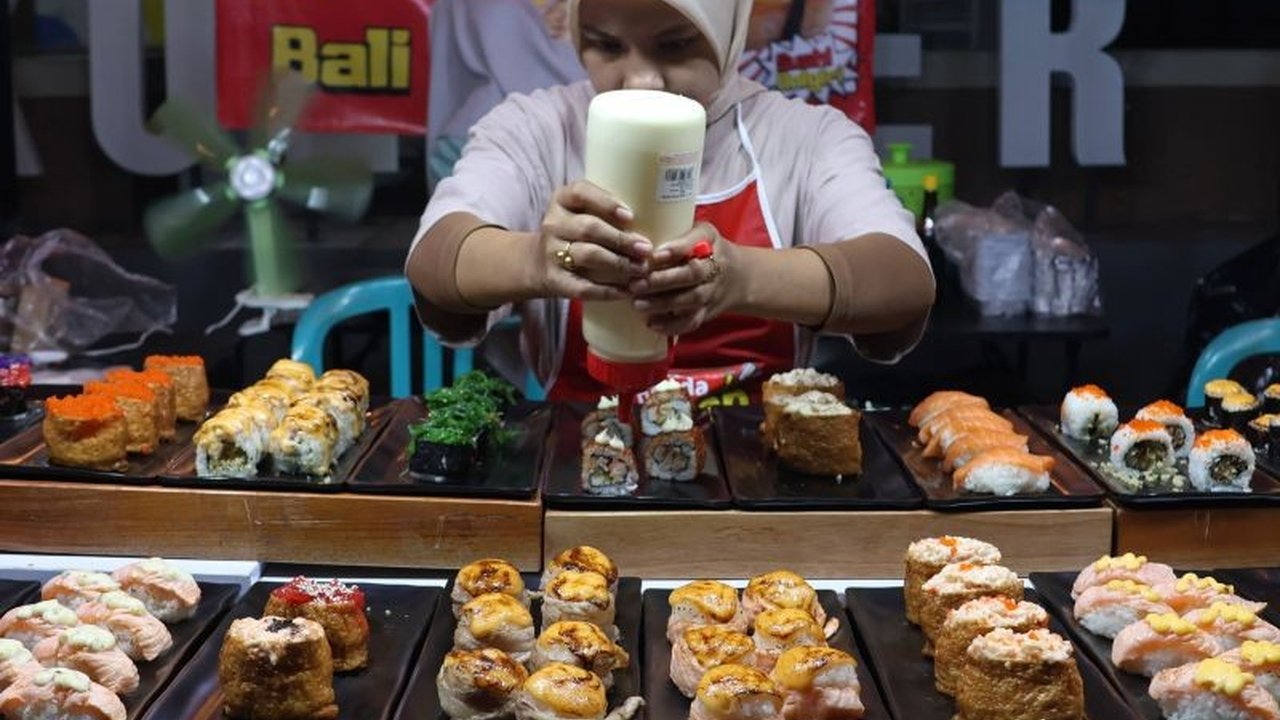 Makassar Culinary Night (MCN) masuk Kharisma Event Nusantara (KEN) Kemenparekraf, rayakan 1 dekade dengan berbagai kegiatan spesial dan target kunjungan 40 ribu orang.